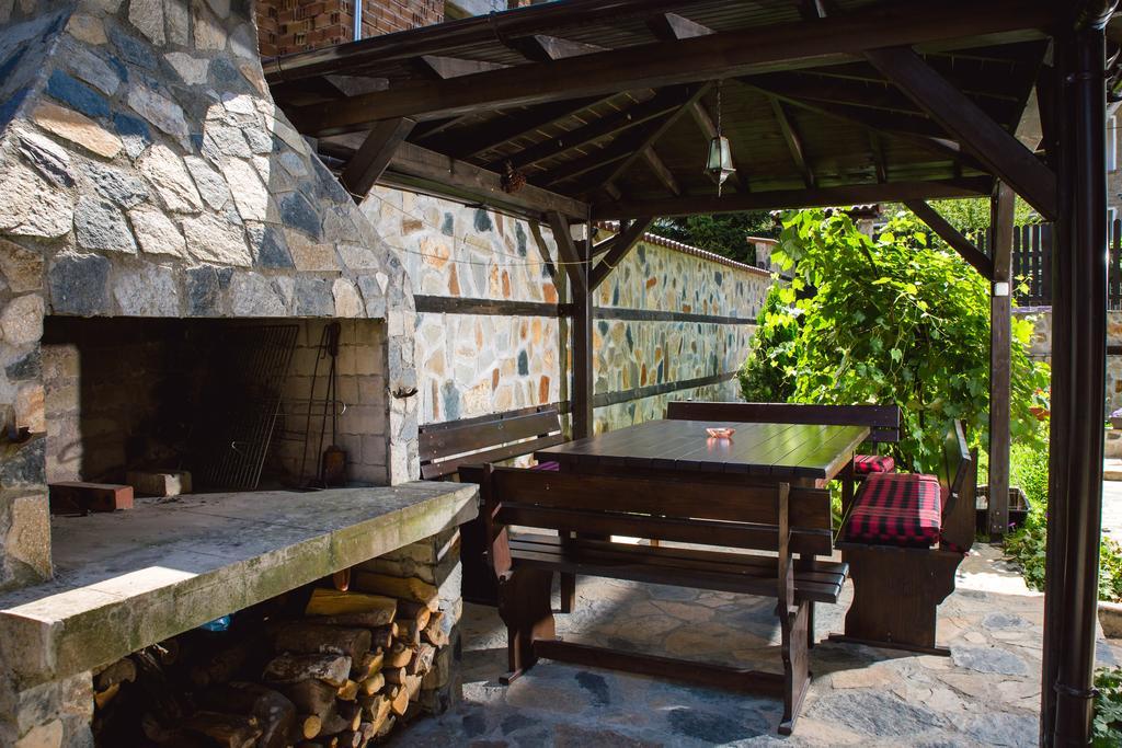 Topalovi Guest House Zlatograd Exterior photo