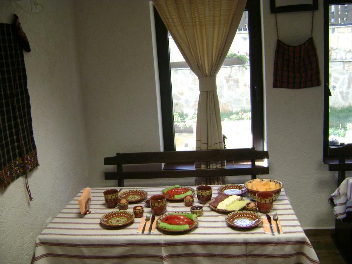 Topalovi Guest House Zlatograd Exterior photo